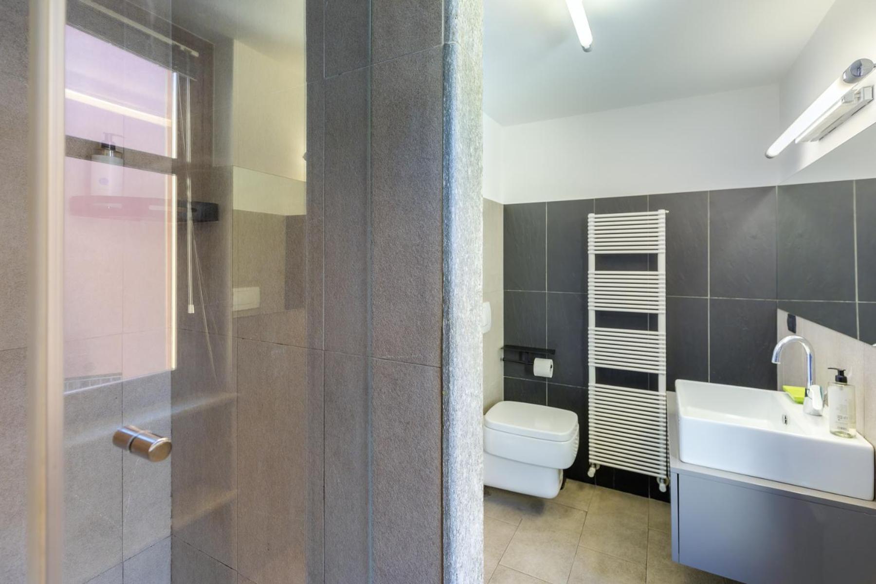 Ferienwohnung Strepitoso Loft Con Vista Duomo Alba  Exterior foto