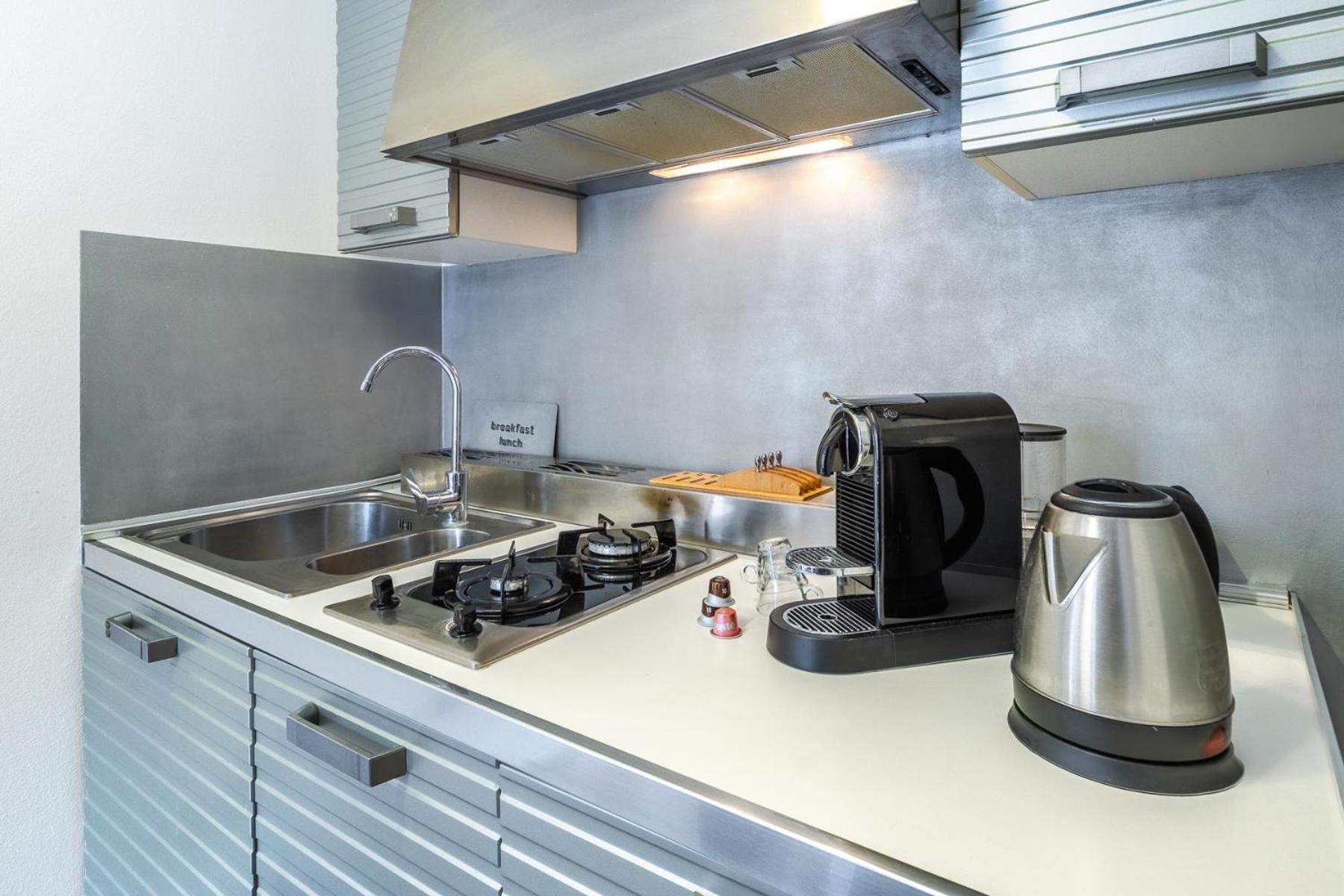 Ferienwohnung Strepitoso Loft Con Vista Duomo Alba  Exterior foto